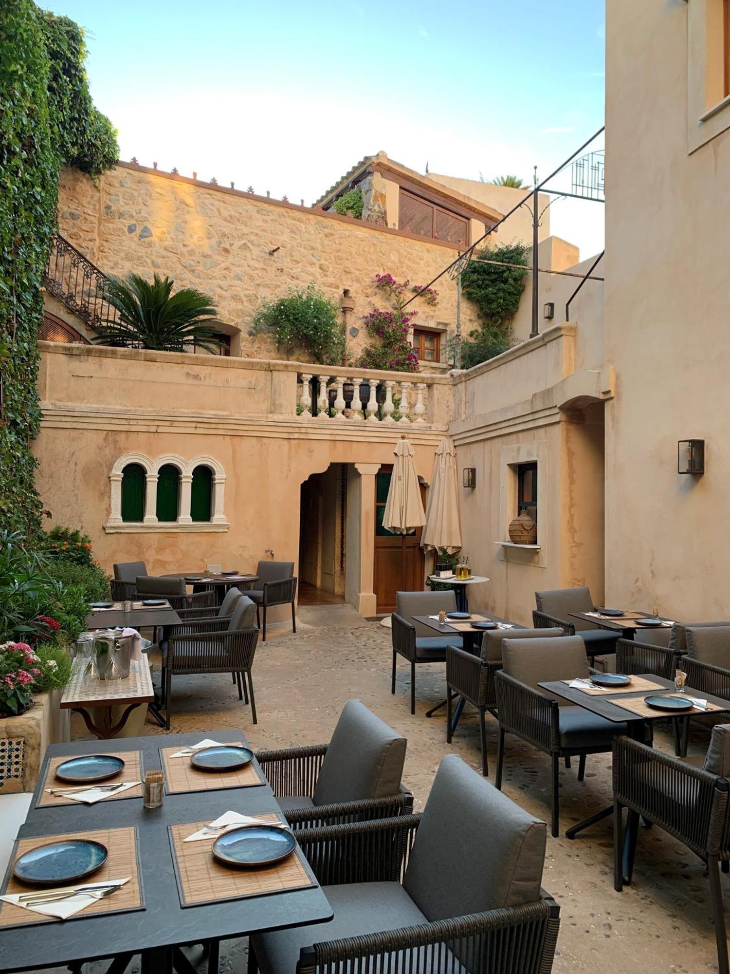 Hotel & Restaurant Jardi D'Arta Ngoại thất bức ảnh